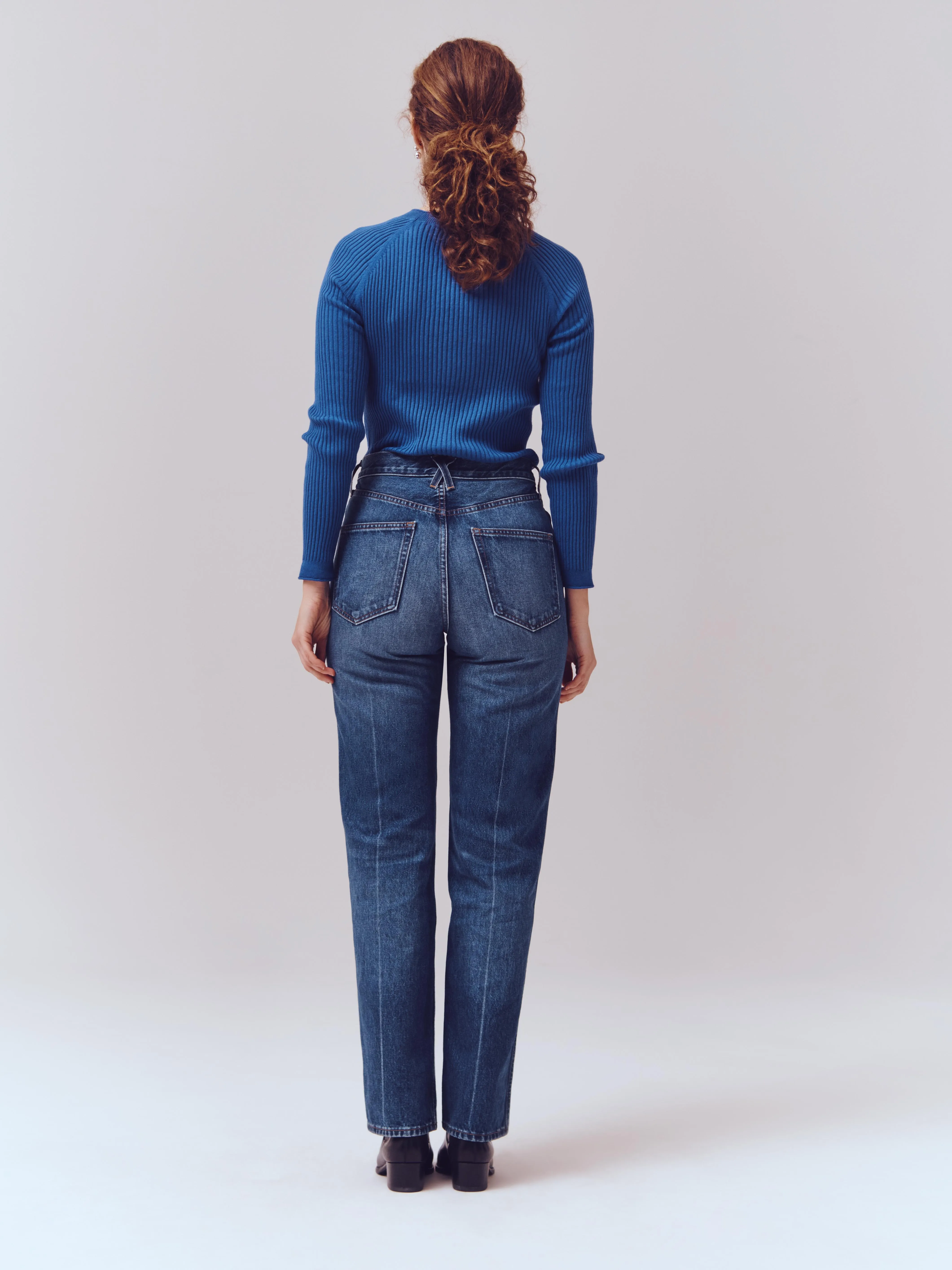 Carla High Rise Straight Jean