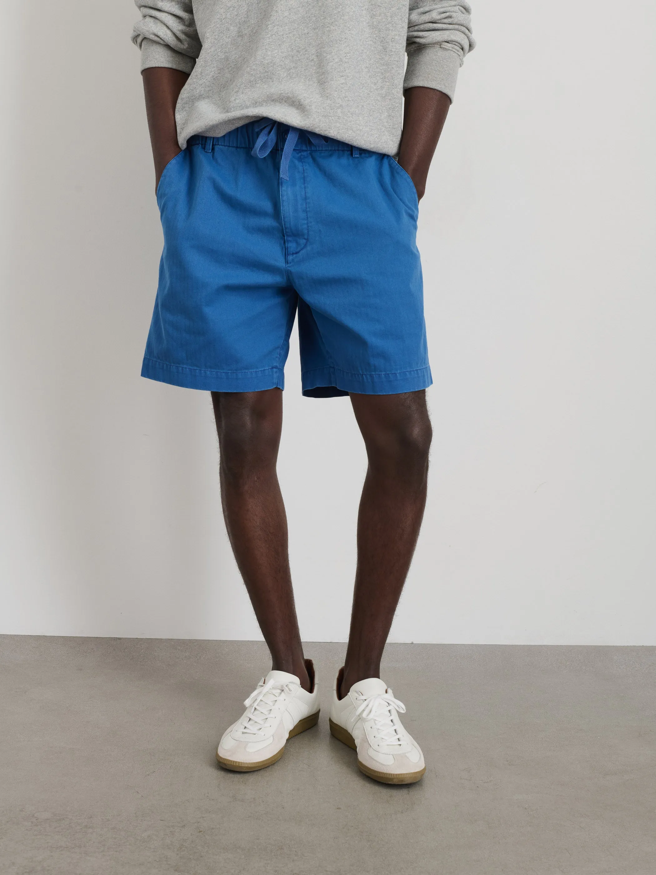 Pull On Short In Cotton Herringbone