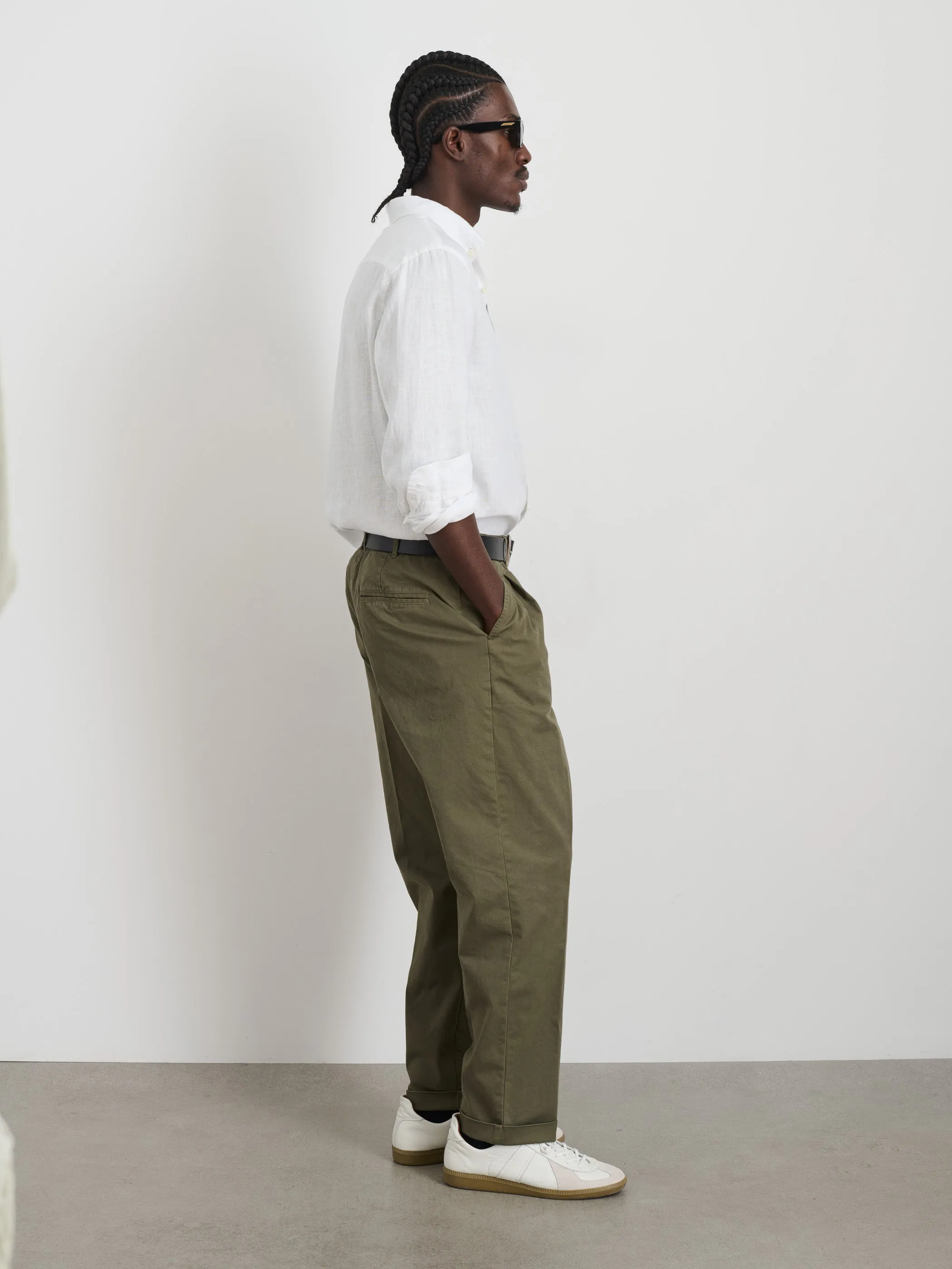 Standard Pleated Pant in Chino