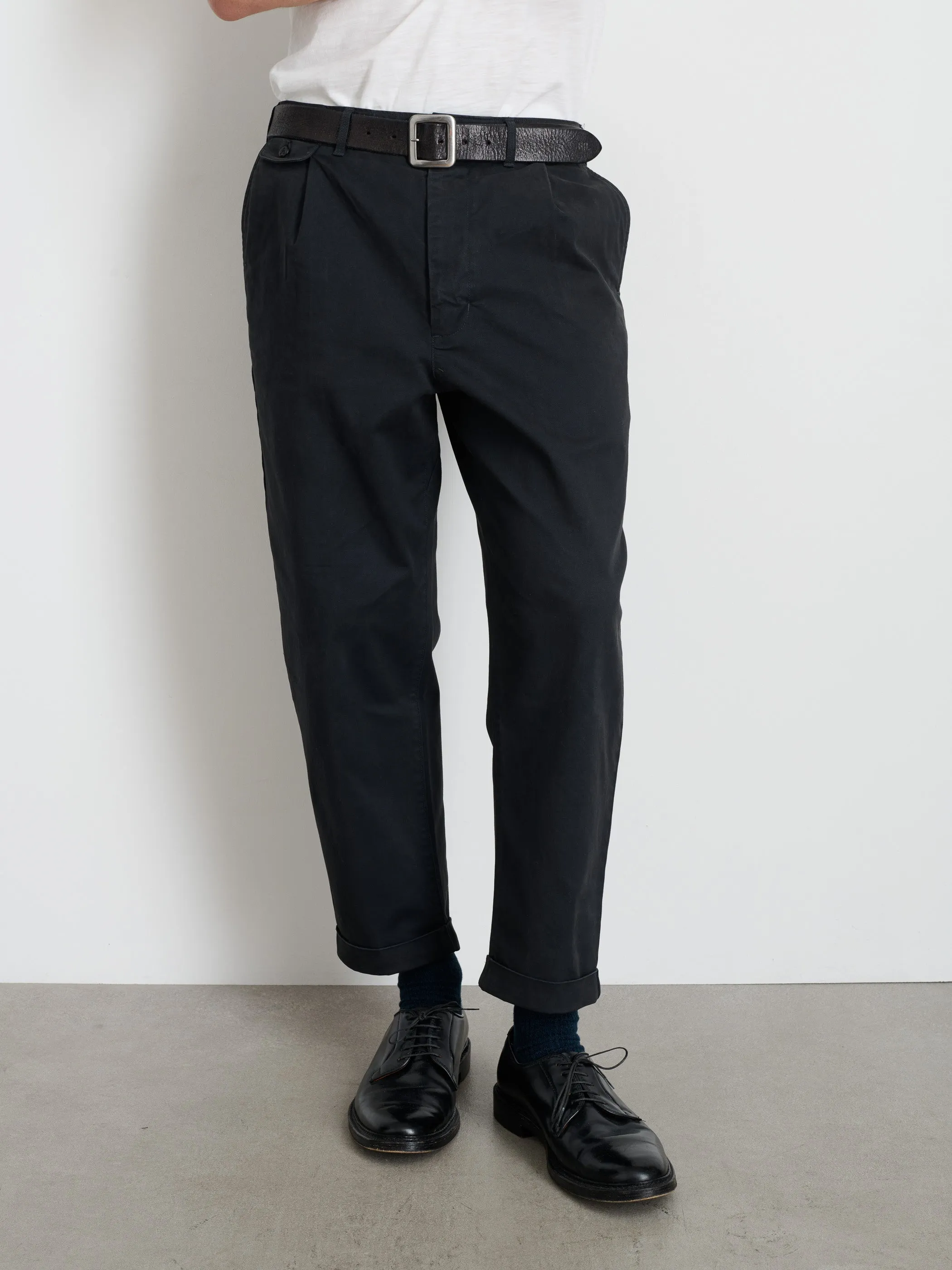 Standard Pleated Pant in Chino