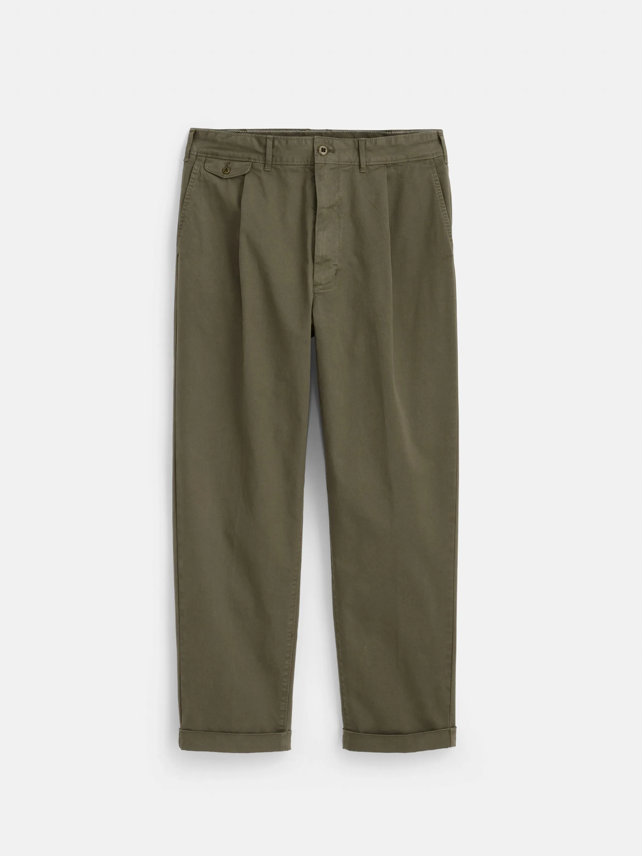 Standard Pleated Pant in Chino