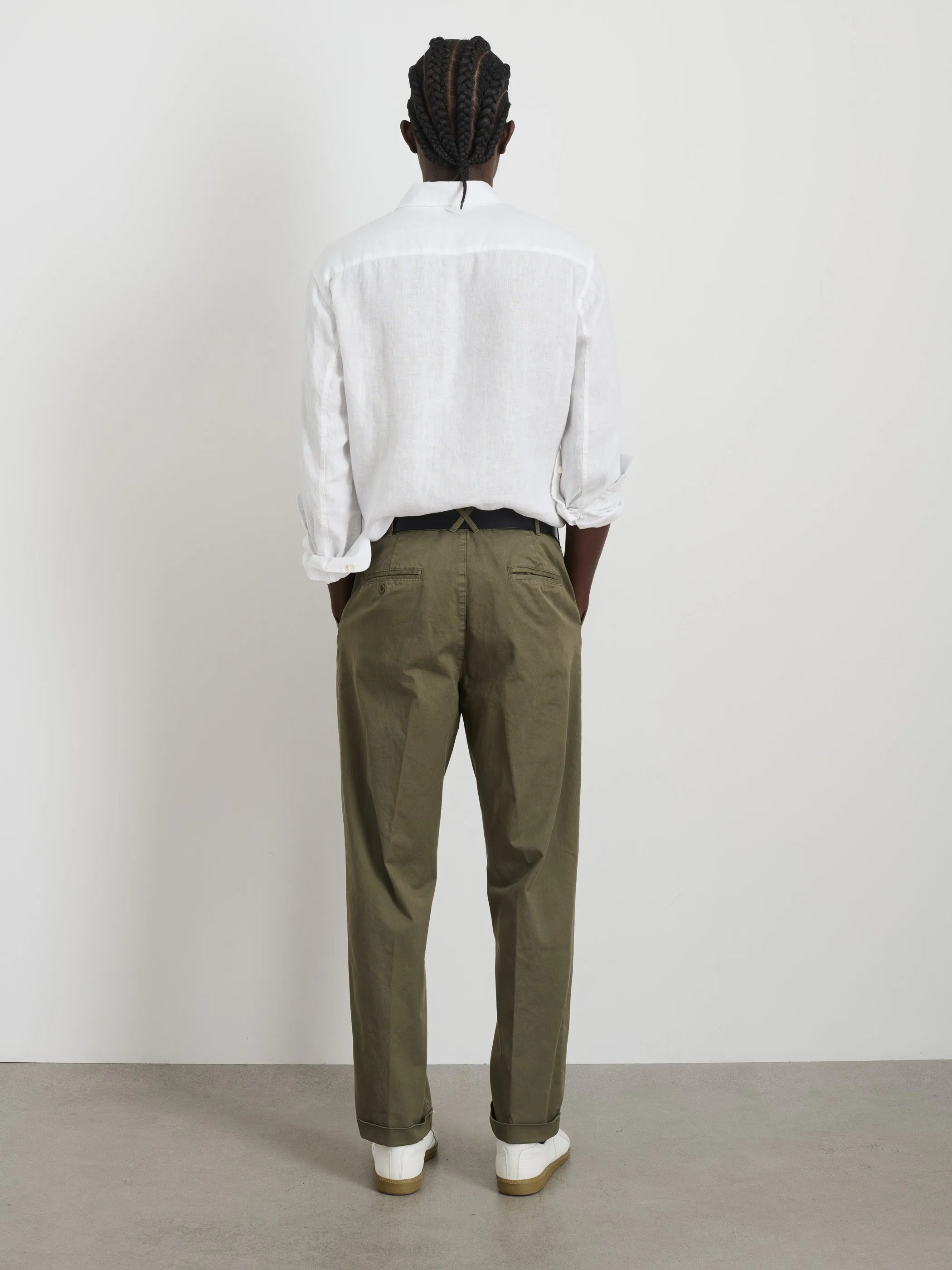 Standard Pleated Pant in Chino
