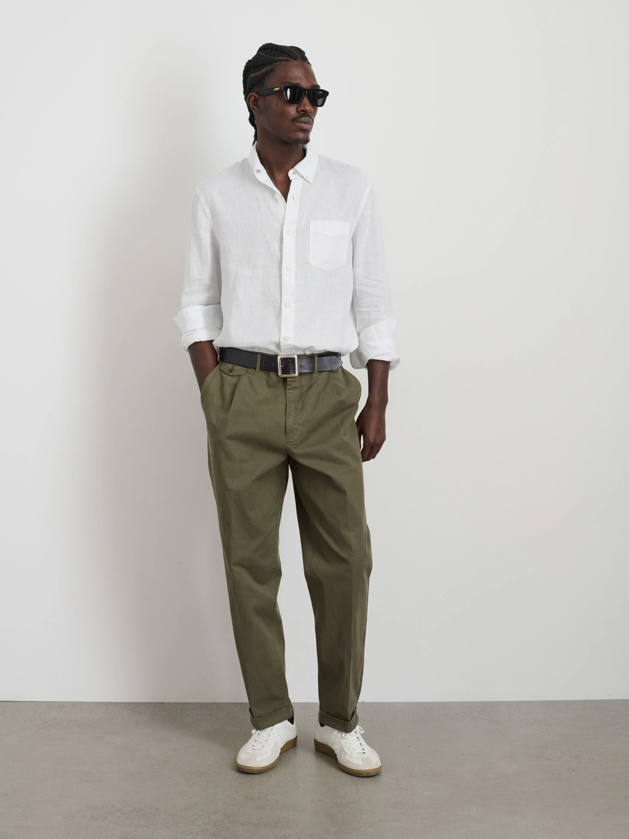 Standard Pleated Pant in Chino