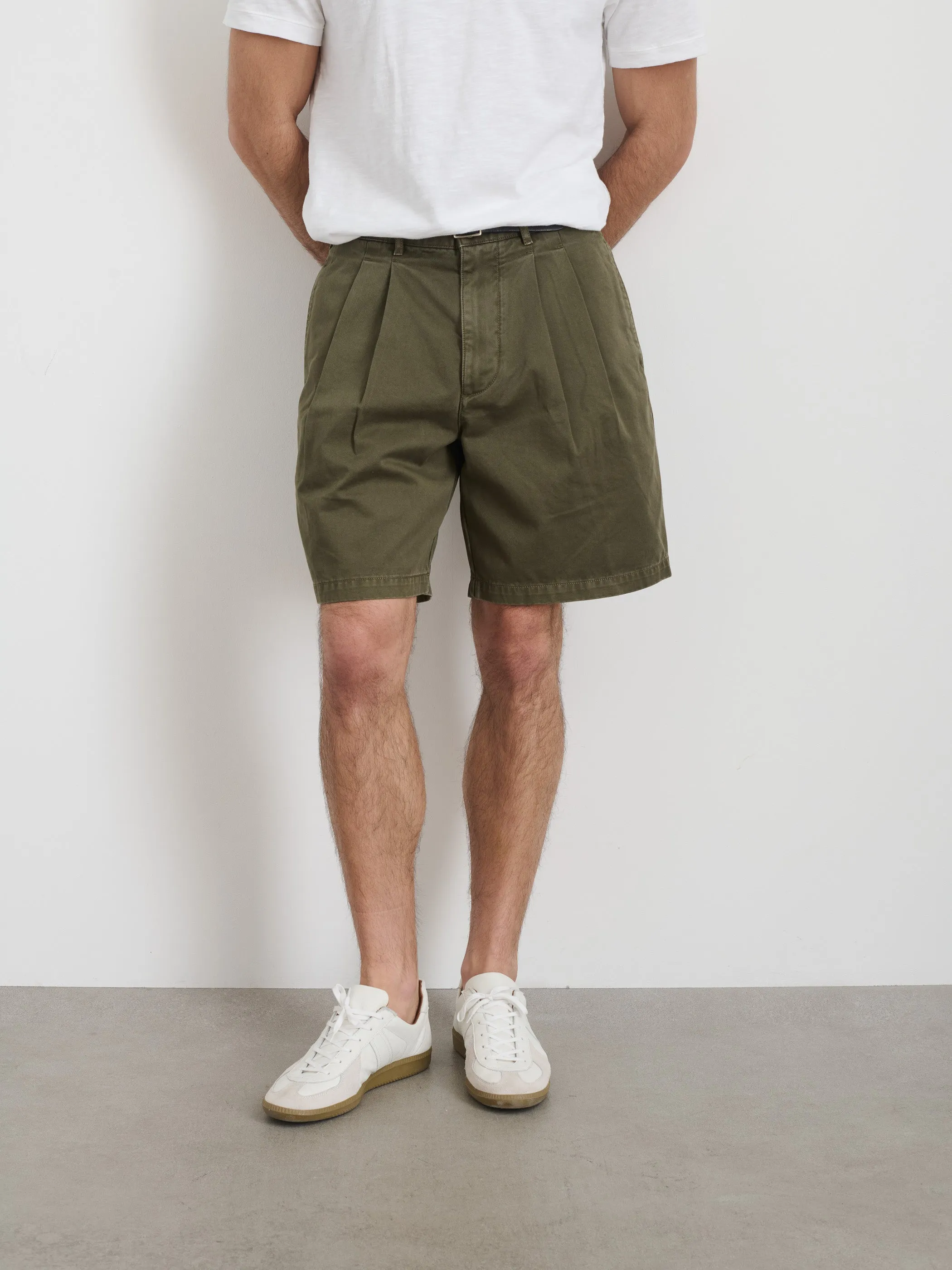 Standard Pleated Short In Chino