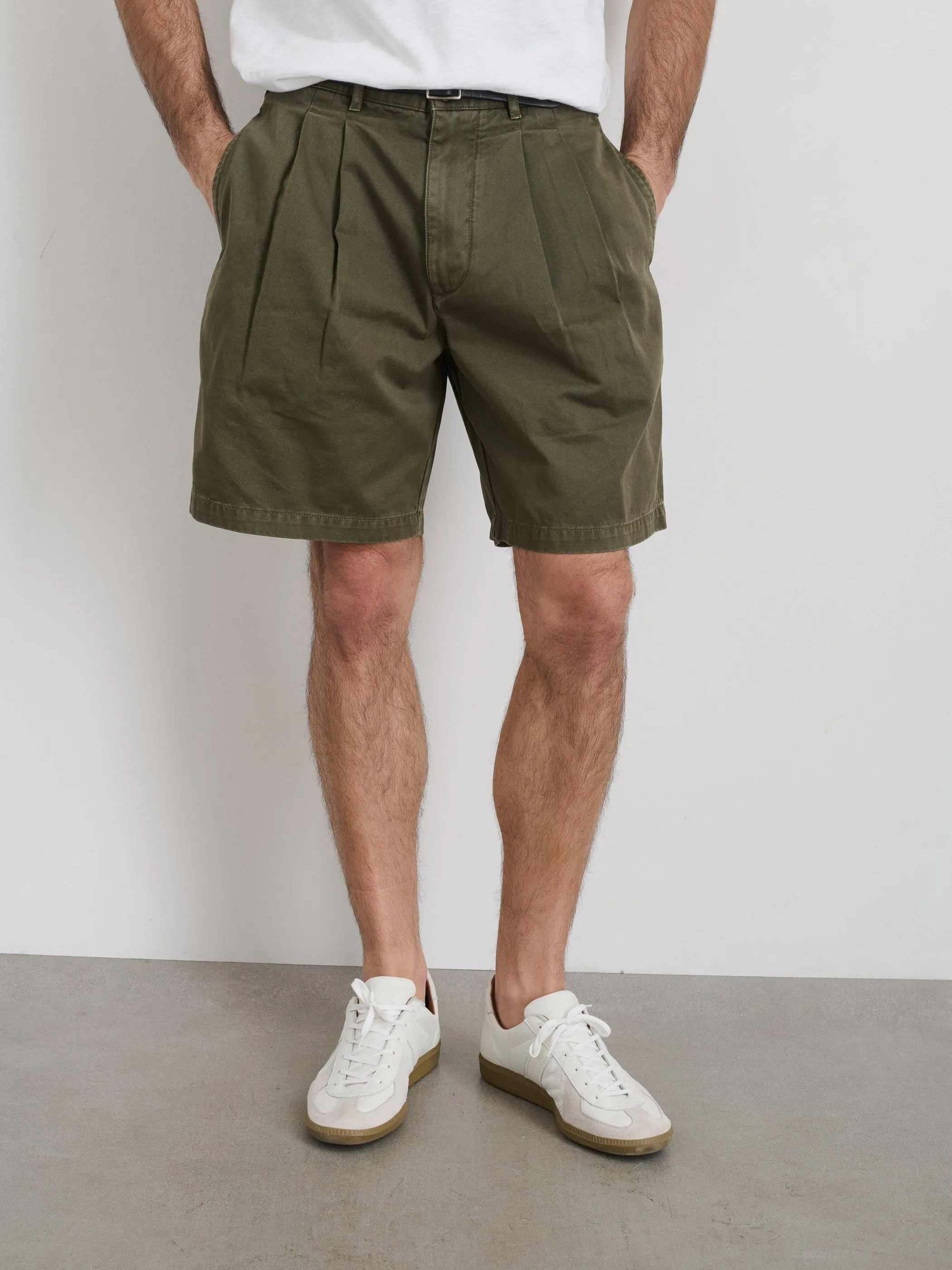Standard Pleated Short In Chino